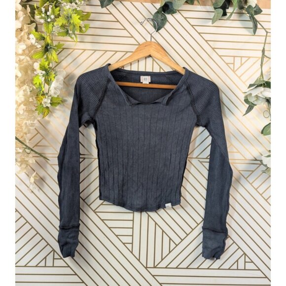 URBAN OUTFITTER'S BDG Women's Viv Spliced Notch Neck Tee Thermal Size Small - Picture 1 of 7